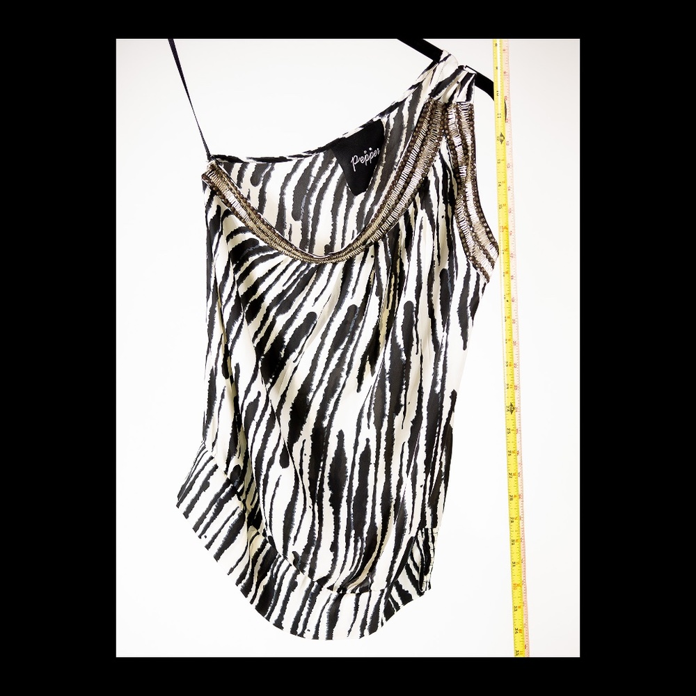 SALE ONE STRAP TOP - YUM